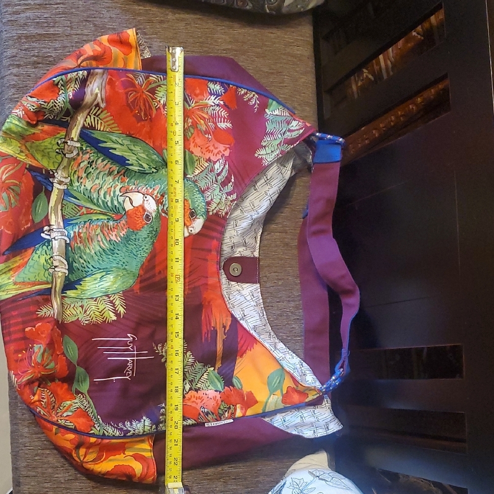 Guy Harvey Red Lored Amazon Tropical Print Tote - Picture 10 of 13